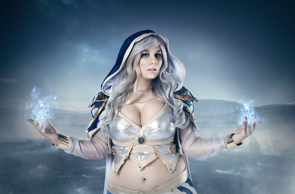10 Hottest Sexiest Jaina Proudmoore Cosplays on The Internet | GAMERS DECIDE