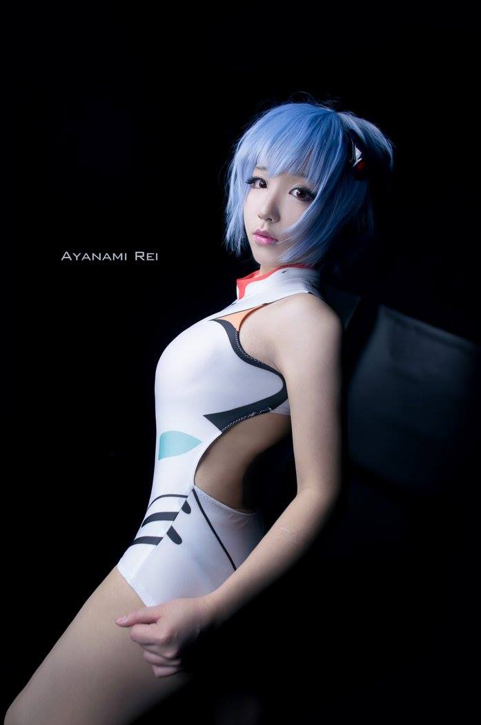 Top cosplay. Топ косплей. Ayanami Cosplay hot. Rei Ayanami Bunny Suit. Chihiro Chang.