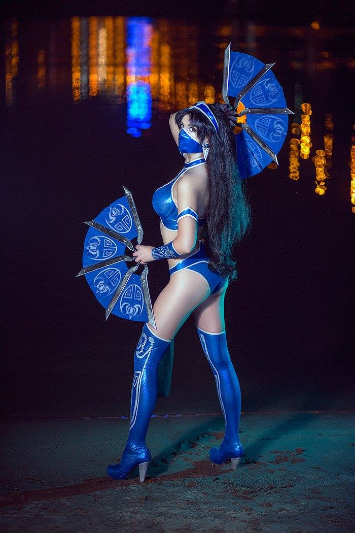 AGflower cosplays Kitana