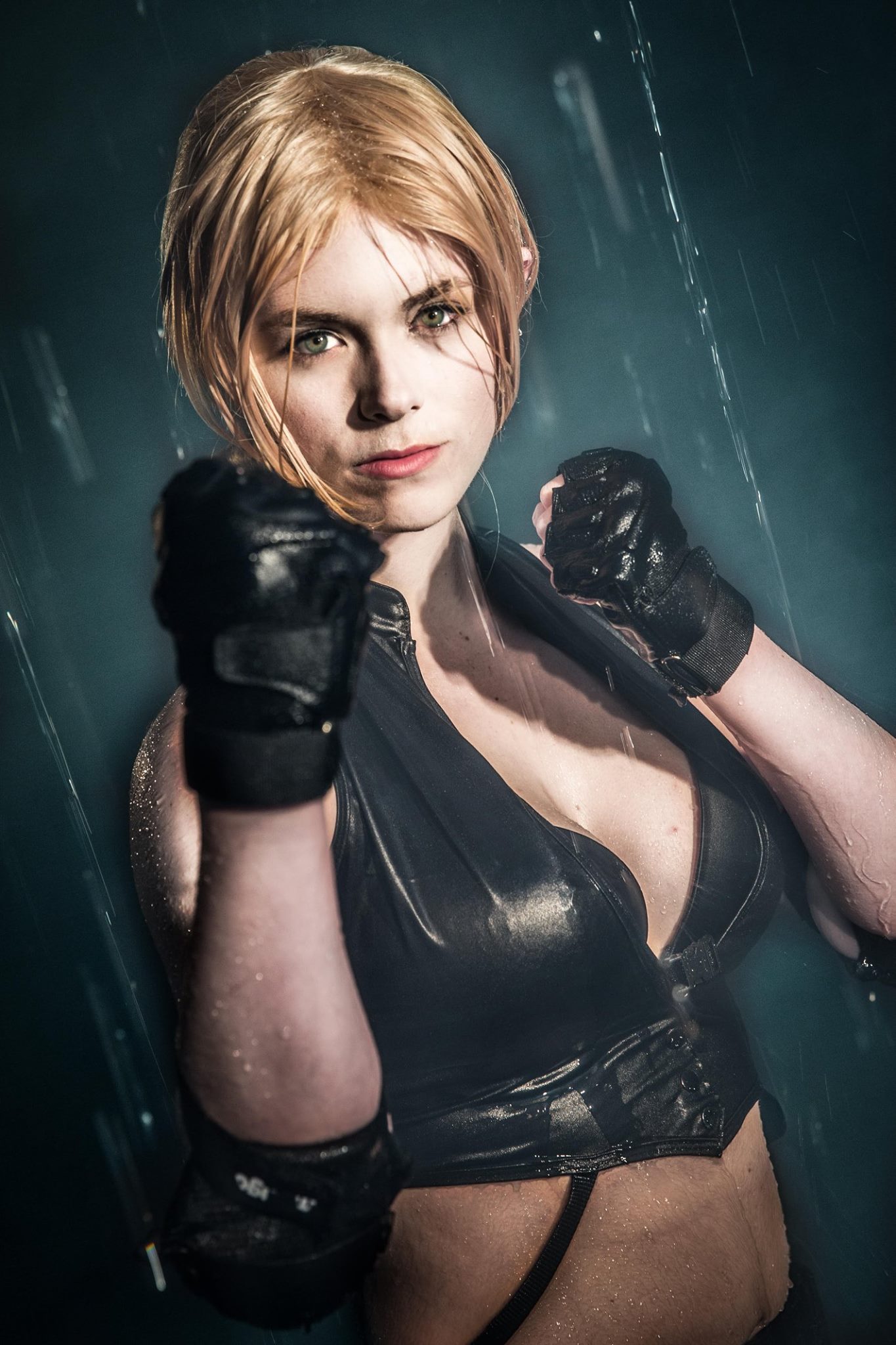 Sonya Blade cosplay Kory Ember