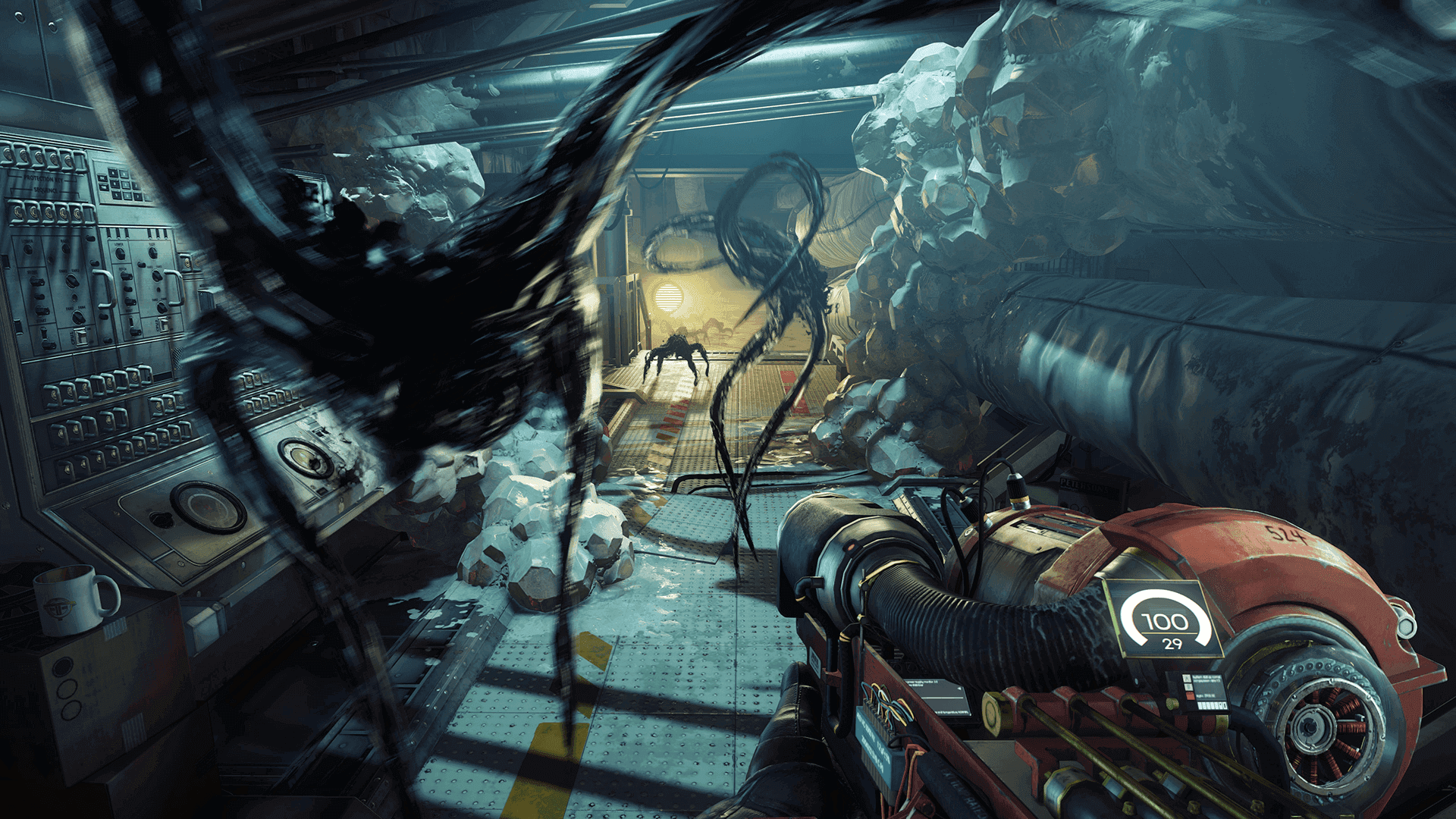 Encounter dangerous aliens in Prey