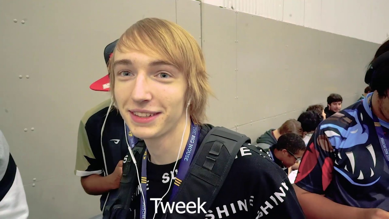 long-time pro player Tweek stays in the number 3 spot