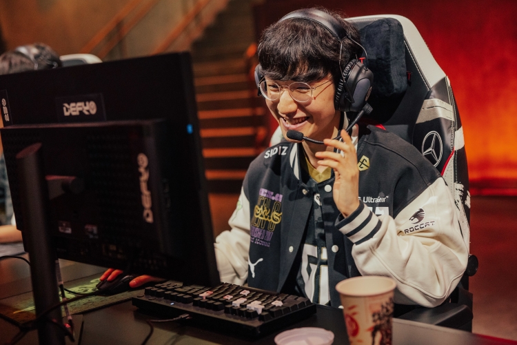 [Top 15] LOL Best Players In The World Right Now | GAMERS DECIDE