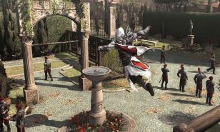 Ezio assassinates an enemy in Assassin's Creed 