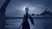 Master Aqua can still weild her keyblade in the Darkness.