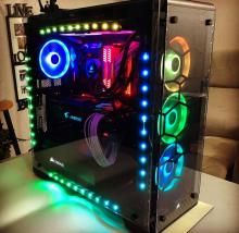 This Corsair build features a bunch of clean looking RGB fans and lights