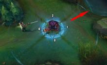 Fiora's ultimate spawns 4 Vitals on the target. Attacking each of them will create a healing aura for Fiora and her teammates