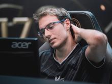 A former mid laner, Perkz is being very succesful as an AD Carry too