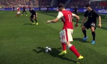 PES 17 midfielder, Ozil, attacking gameplay