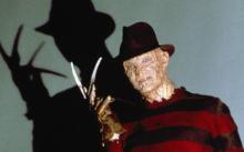 Freddy and his main weapon his glove of knives