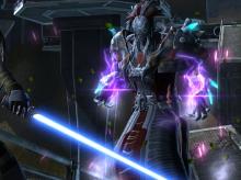 Sith Inquisitor Sorcerer charging Force lightning and looking amazing.