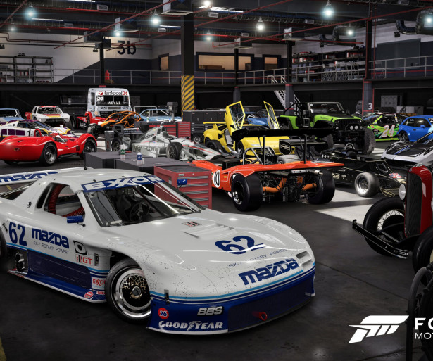 Racing Games with Lots of Cars