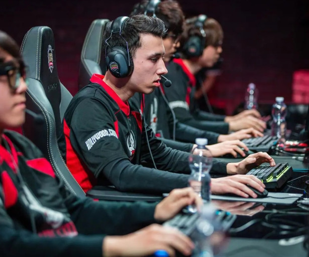[Top 15] LOL Best Players In The World (Based on 2022 Achievements)